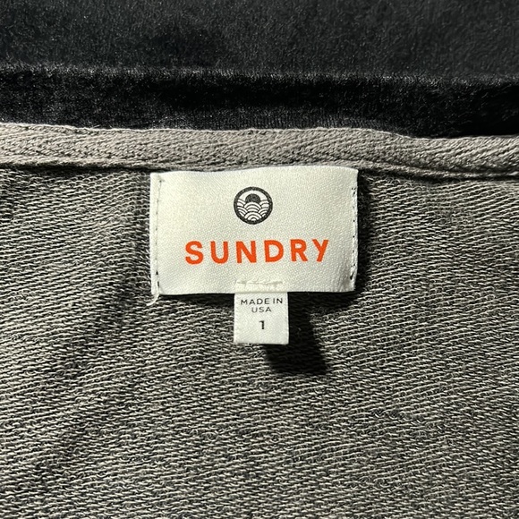 Used Sundry Long Sleeve Top - Picture 3 of 3